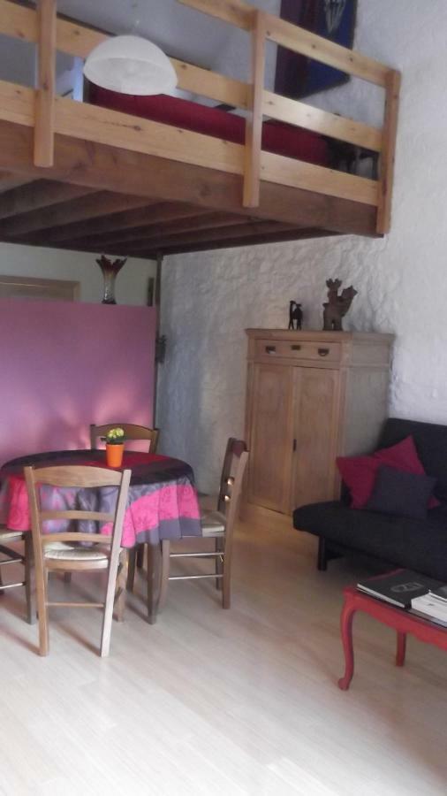 Appartement Ferme du Pont de Bois - Le Fenil à Thuin Extérieur photo